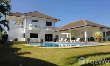 For sale 4 bedrooms villa in Hua Hin, Prachuap Khiri Khan