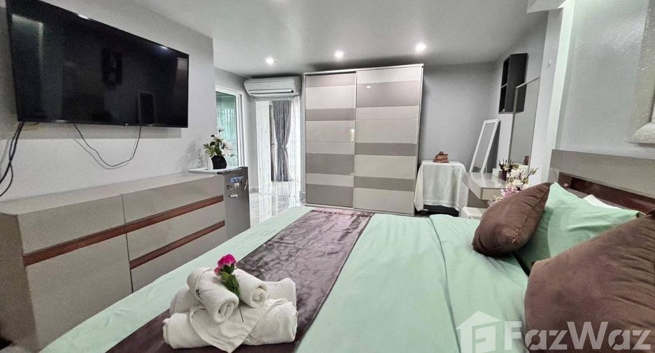 For sale 4 bedrooms townhouse in Kathu, Phuket