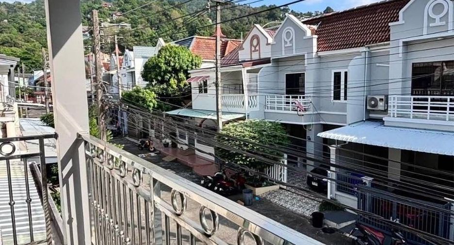 À vendre 4 chambres maison de ville à Kathu, Phuket