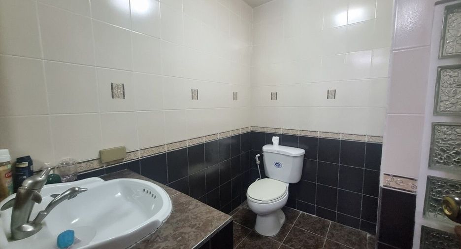 Condo en venta de 2 habitaciones en Cha Am, Phetchaburi