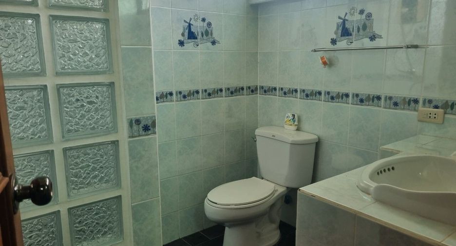 Condo en venta de 2 habitaciones en Cha Am, Phetchaburi