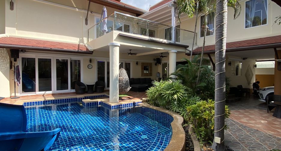 For sale 4 bedrooms villa in Bang Lamung, Chonburi