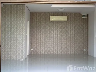 À vendre 1 chambre local commercial à Pak Kret, Nonthaburi