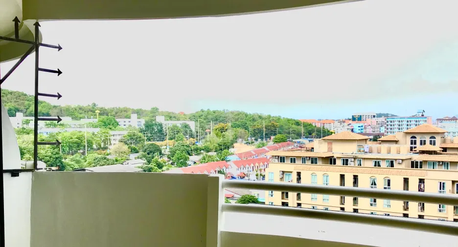 For sale and for rent 1 bed condo in Si Racha, Chonburi