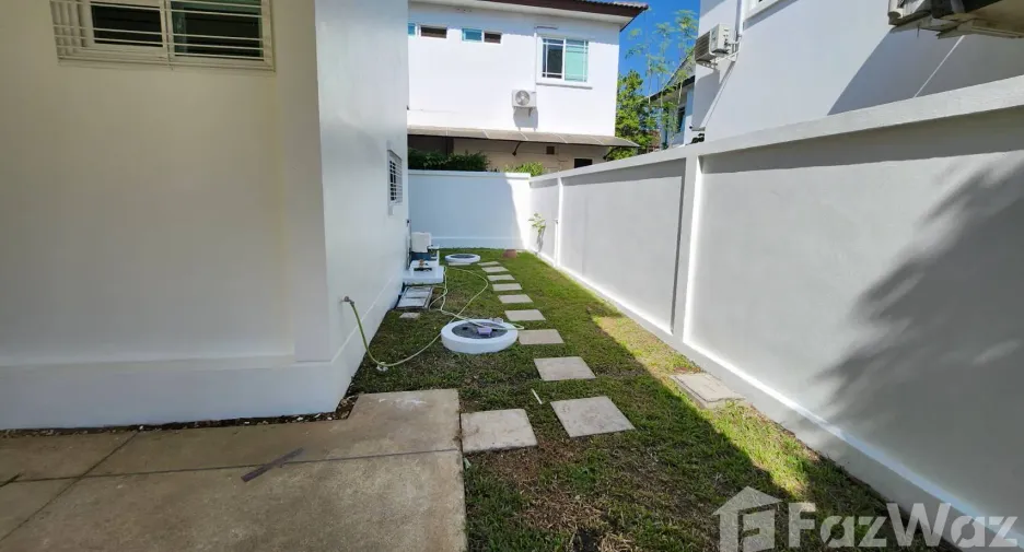 For rent 3 bedrooms house in Mueang Chiang Mai, Chiang Mai