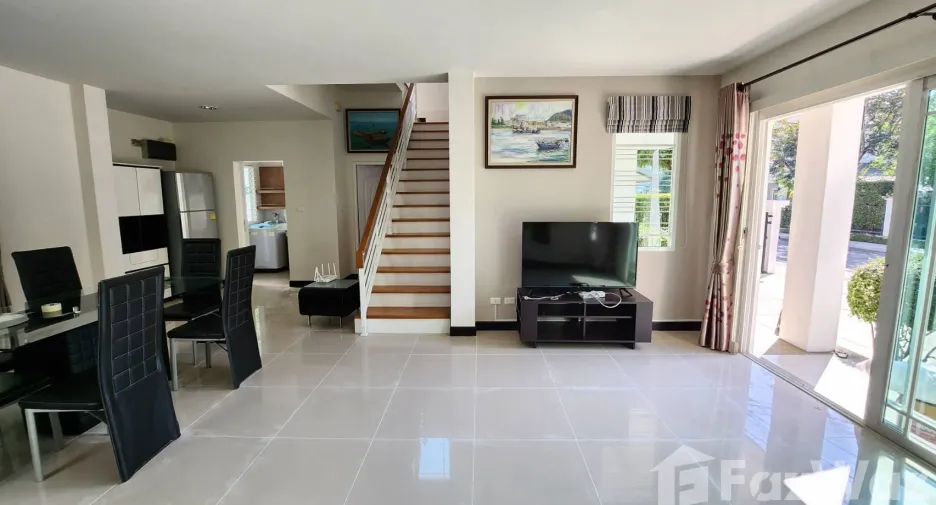 For rent 3 bedrooms house in Mueang Chiang Mai, Chiang Mai