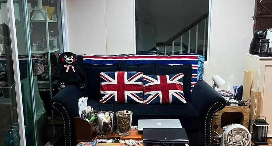 For sale 3 bedrooms townhouse in Bang Na, Bangkok