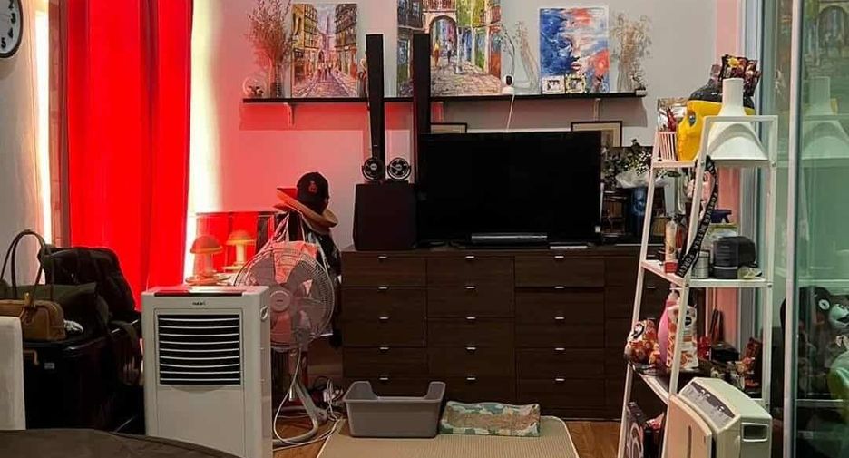For sale 3 bedrooms townhouse in Bang Na, Bangkok