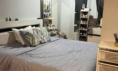 Casa adosada en venta de 3 habitaciones en Bang Na, Bangkok