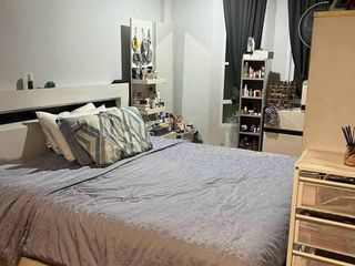 Casa adosada en venta de 3 habitaciones en Bang Na, Bangkok