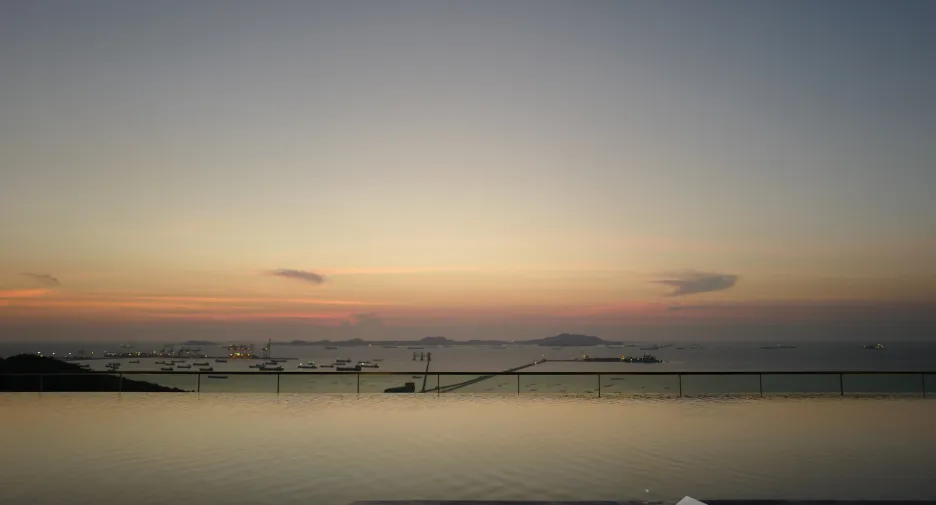 For sale 1 bed condo in Si Racha, Chonburi