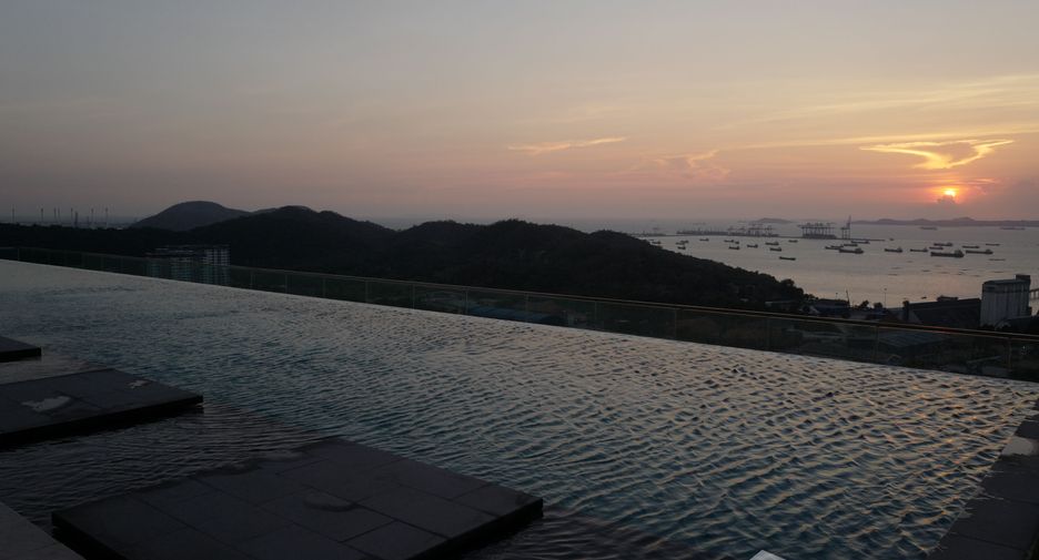 For sale 1 bed condo in Si Racha, Chonburi