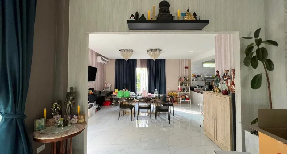 For sale 4 bedrooms house in Bang Khun Thian, Bangkok