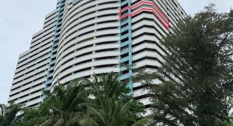 For sale 3 bedrooms condo in Cha Am, Phetchaburi