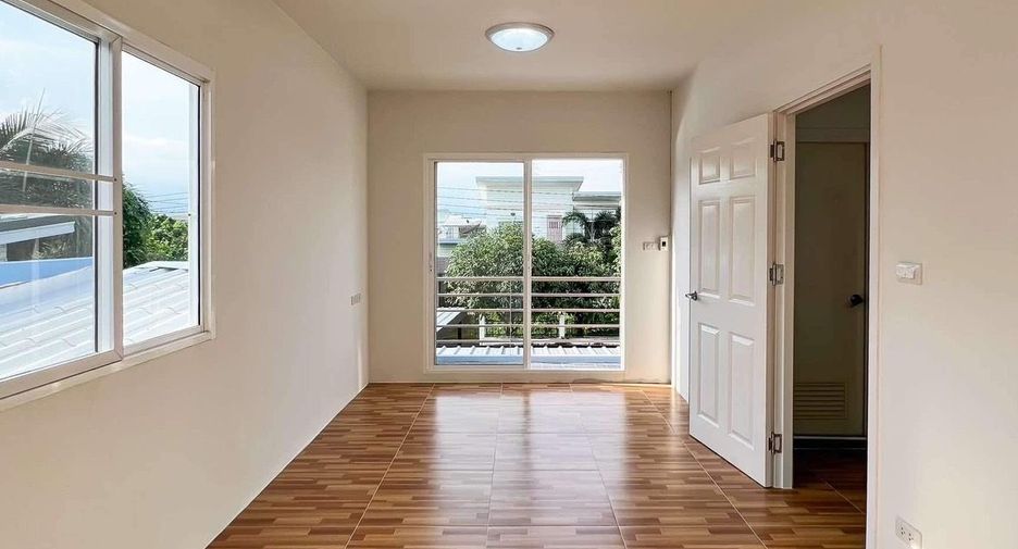 For sale 3 bedrooms house in Nong Chok, Bangkok