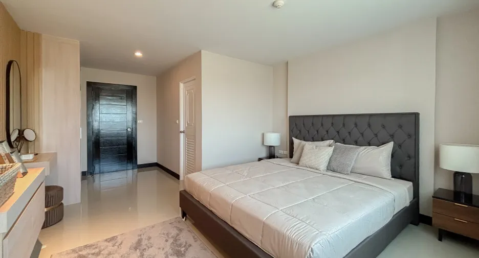 For sale 3 bedrooms condo in Hua Hin, Prachuap Khiri Khan