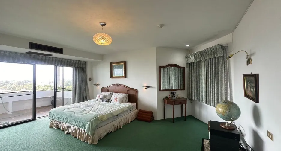 For sale 2 bedrooms condo in Cha Am, Phetchaburi
