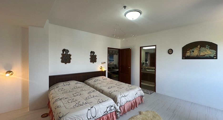 For sale 2 bedrooms condo in Cha Am, Phetchaburi