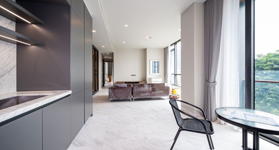 For sale and for rent 2 bedrooms condo in Watthana, Bangkok