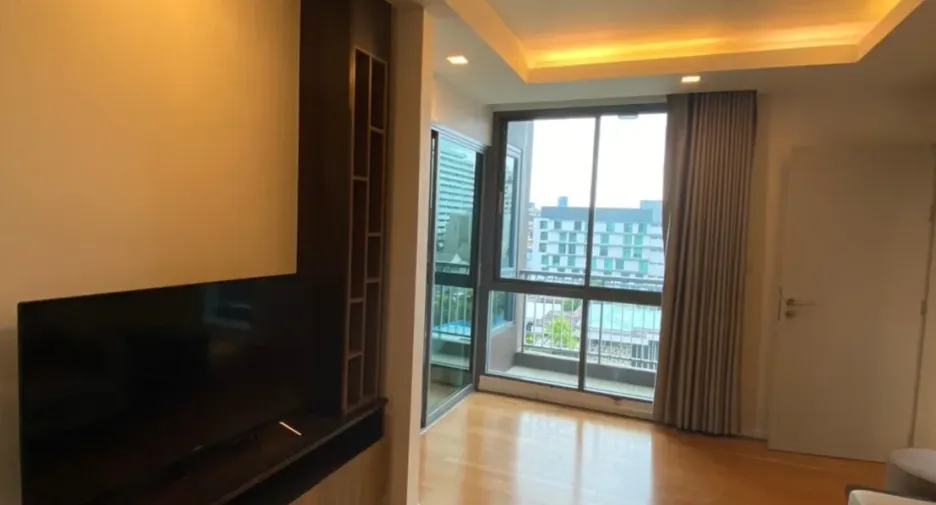 For sale and for rent 2 bedrooms condo in Khlong Toei, Bangkok