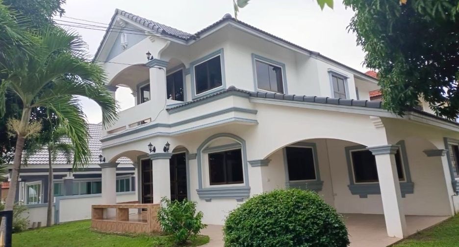 For sale 4 bedrooms house in Bang Lamung, Chonburi
