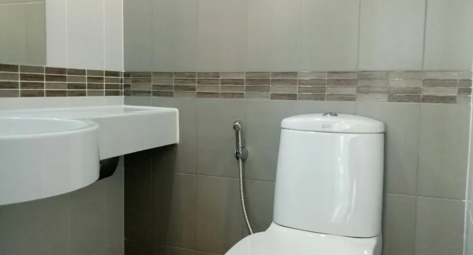 For rent 2 bedrooms condo in Mueang Udon Thani, Udon Thani