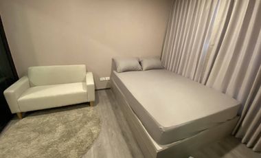 For sale スタジオ condo in Phra Khanong, Bangkok