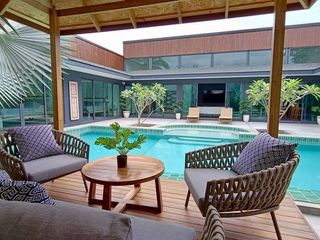 For sale 4 bedrooms villa in Mueang Phuket, Phuket