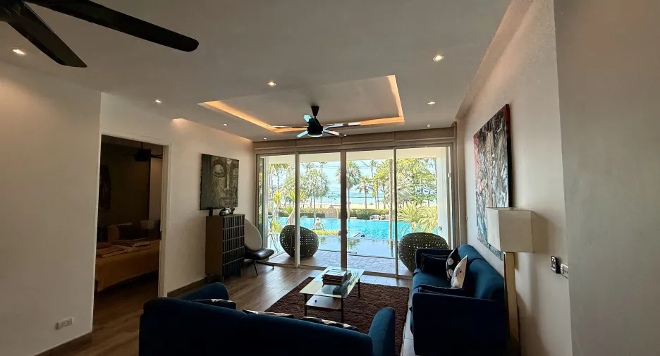 For sale 4 bedrooms condo in Jomtien, Pattaya