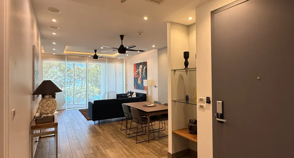 For sale 4 bedrooms condo in Jomtien, Pattaya
