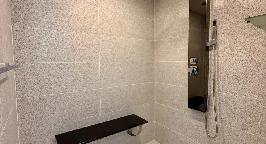 For sale 4 bedrooms condo in Jomtien, Pattaya