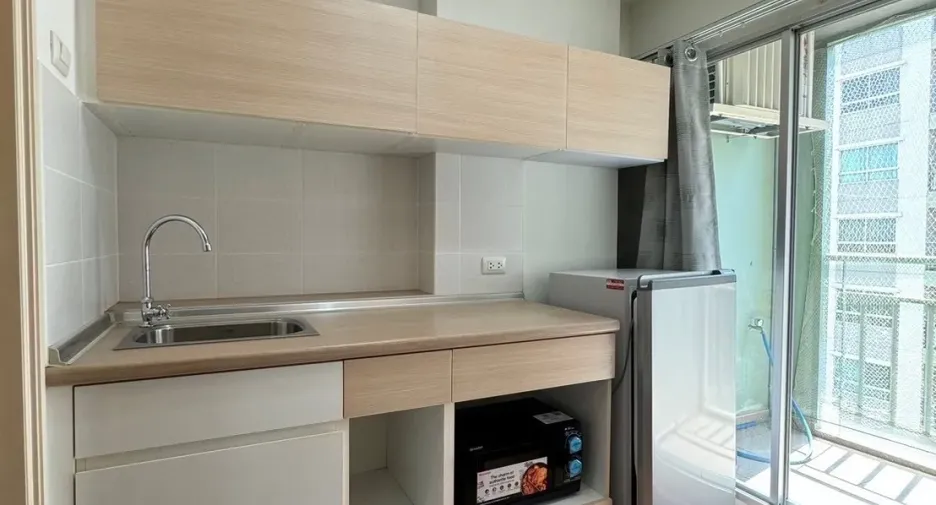 For sale 1 bed condo in Mueang Udon Thani, Udon Thani