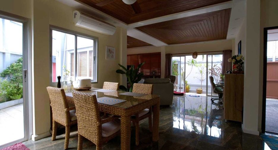 For sale and for rent 3 bedrooms townhouse in Thalang, Phuket