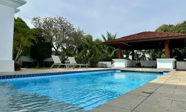 Villa en venta de 4 habitaciones en Bang Lamung, Chonburi