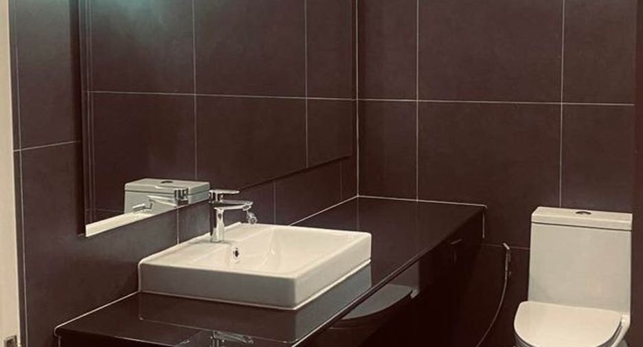 For sale 4 bedrooms house in Hang Dong, Chiang Mai