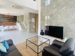 For sale 4 bedrooms house in Hang Dong, Chiang Mai