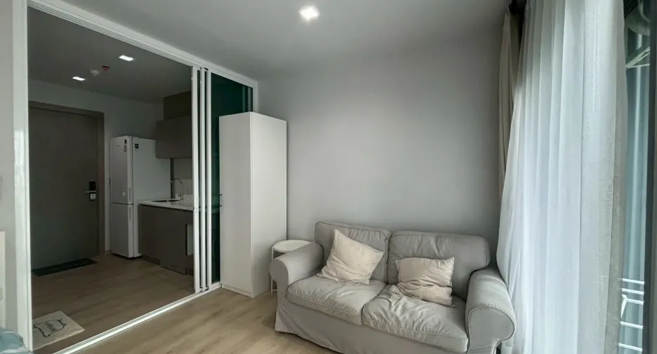 For sale studio condo in Huai Khwang, Bangkok