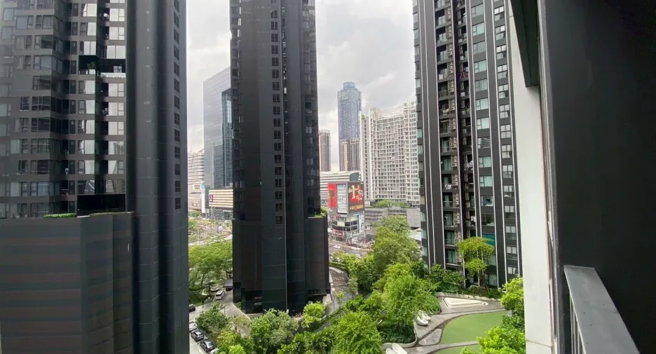 For sale studio condo in Huai Khwang, Bangkok