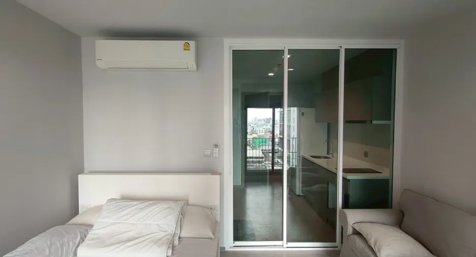 For sale studio condo in Huai Khwang, Bangkok