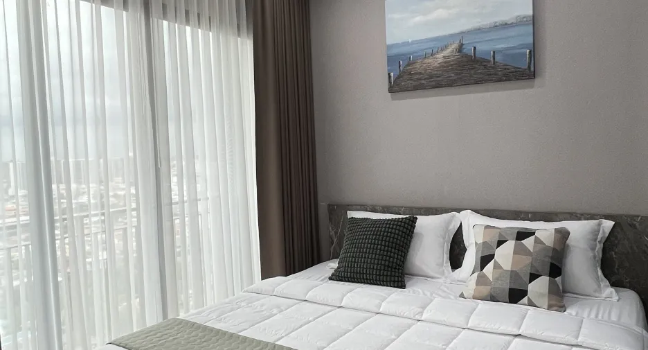 For sale and for rent studio condo in Bang Phlat, Bangkok