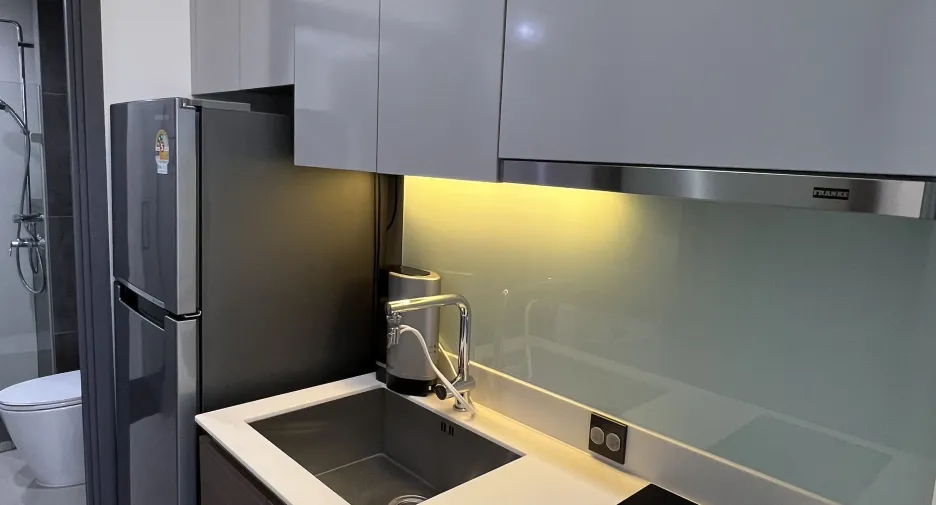 For sale and for rent studio condo in Bang Phlat, Bangkok
