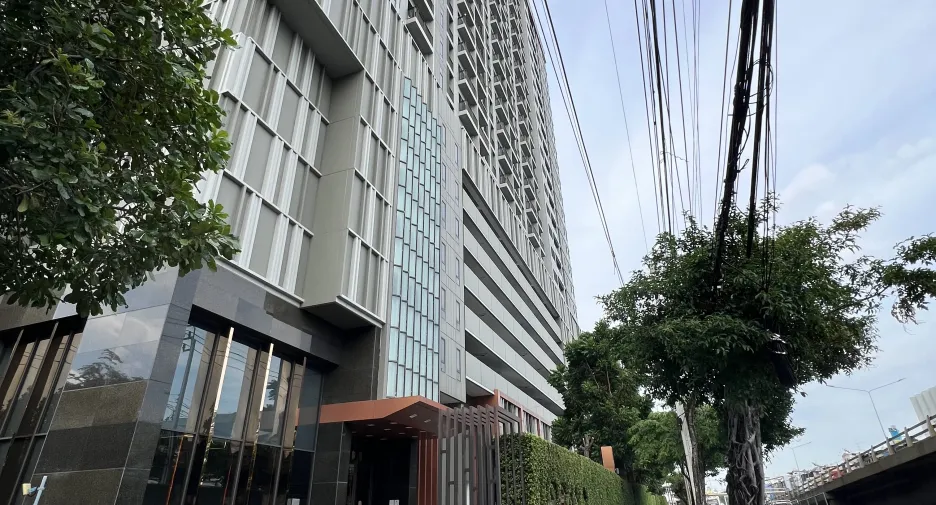 For sale and for rent studio condo in Bang Phlat, Bangkok
