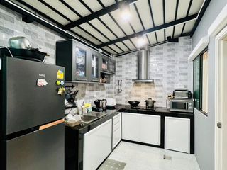 For sale 4 ベッドルーム townhouse in Bang Khae, Bangkok