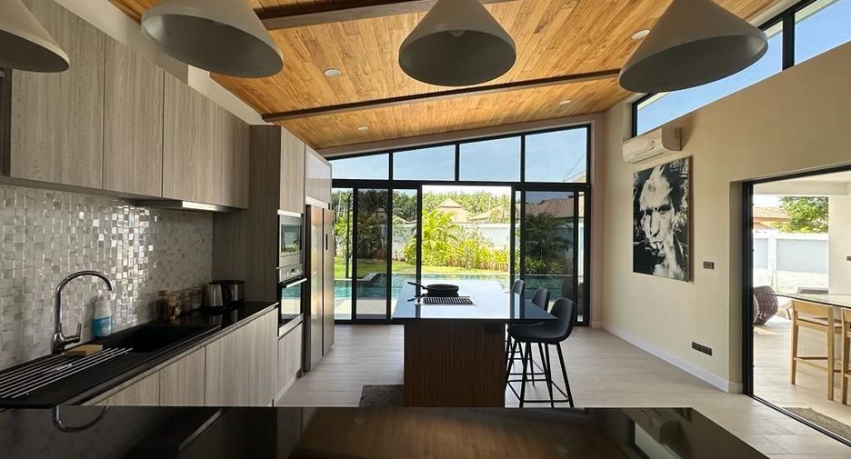 For sale 3 bedrooms villa in Hua Hin, Prachuap Khiri Khan