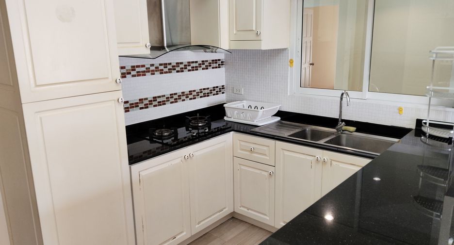 For sale and for rent 5 bedrooms house in Hua Hin, Prachuap Khiri Khan