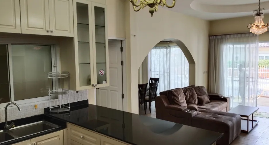 For sale and for rent 5 bedrooms house in Hua Hin, Prachuap Khiri Khan