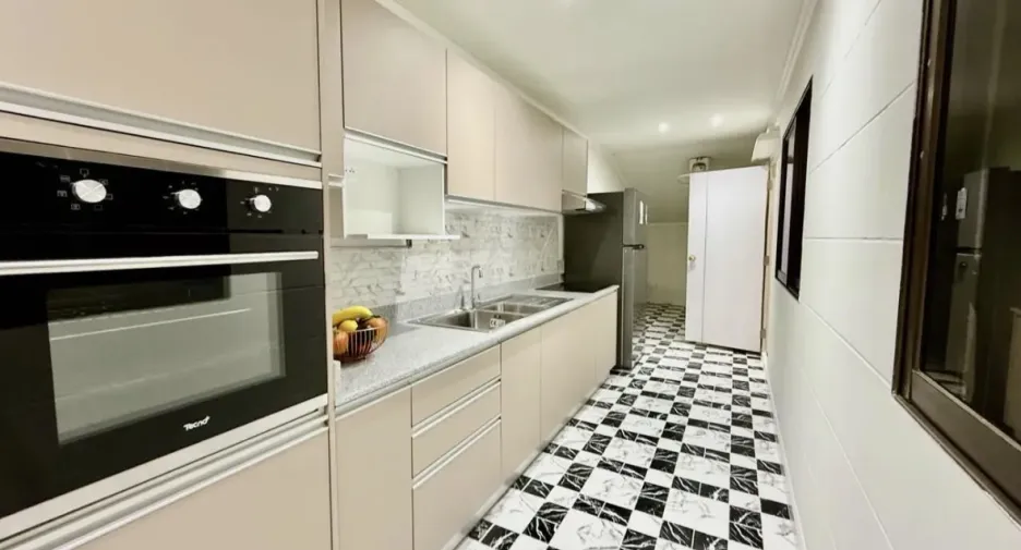 Haus zum Kauf mit 4 Zimmer in Bang Lamung, Chonburi