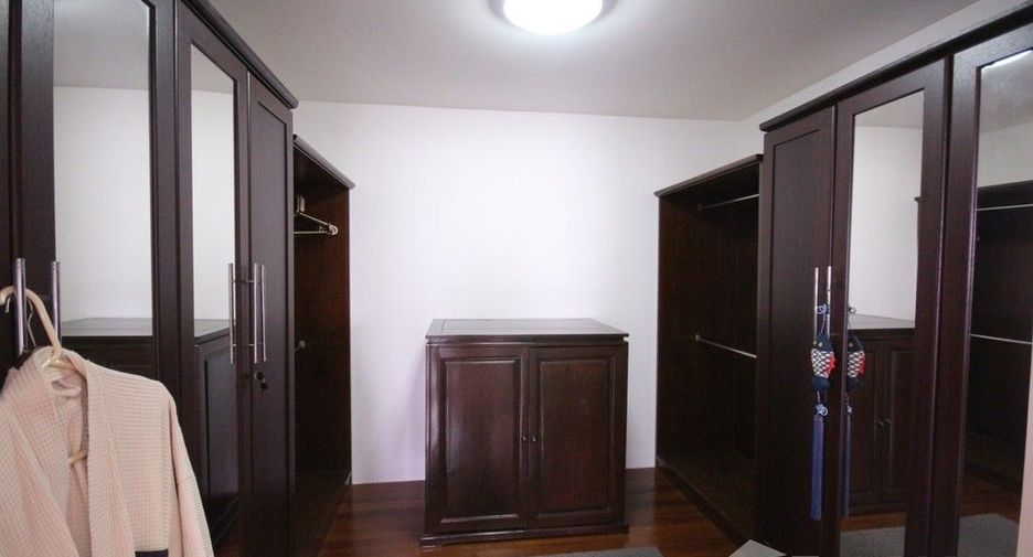For sale 3 bedrooms condo in Hua Hin, Prachuap Khiri Khan
