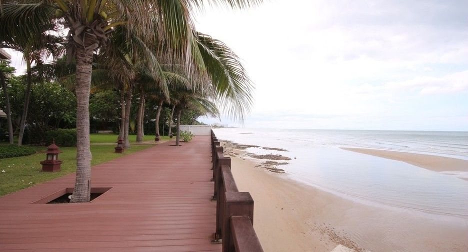 For sale 3 bedrooms condo in Hua Hin, Prachuap Khiri Khan