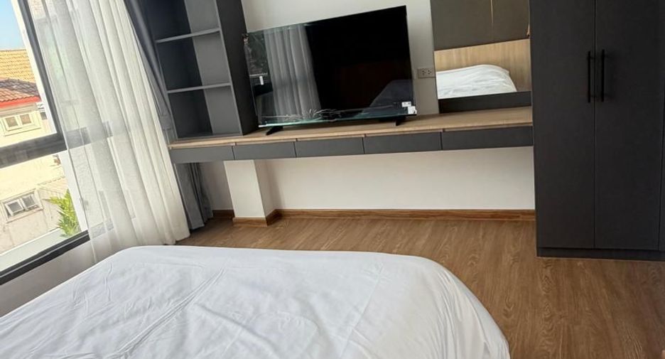 Haus zur Miete mit 4 Zimmer in Mueang Phuket, Phuket